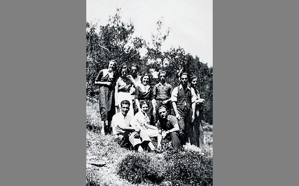 οι-συντροφιές-του-μεσοπολέμου-στα-ρέμ-2376133