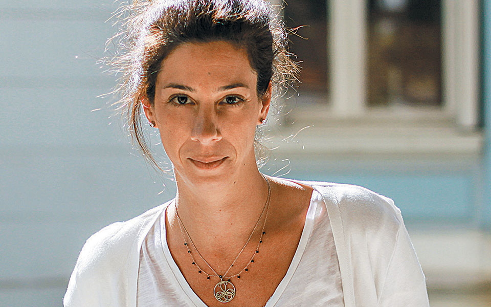 ενα-εικοσιτετράωρο-με-την-εκδότρια-μα-2378414