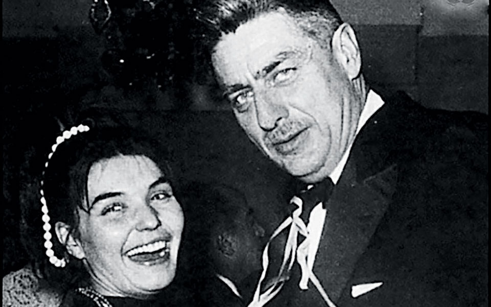 μ-καραγάτσης-ένας-υπέροχος-provocateur-2376166