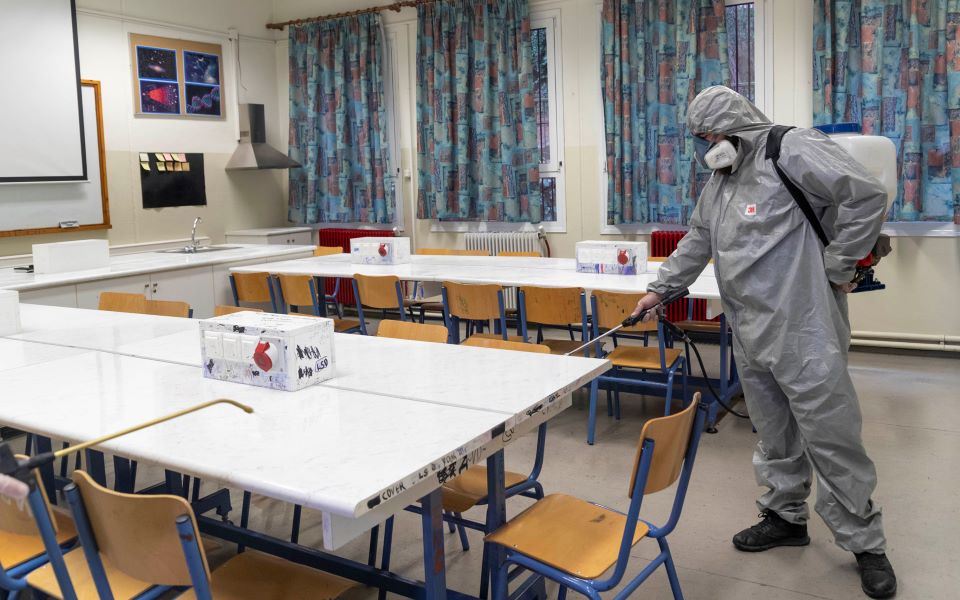 β-παπαευαγγέλου-οι-γονείς-να-εμπιστευ-2376573