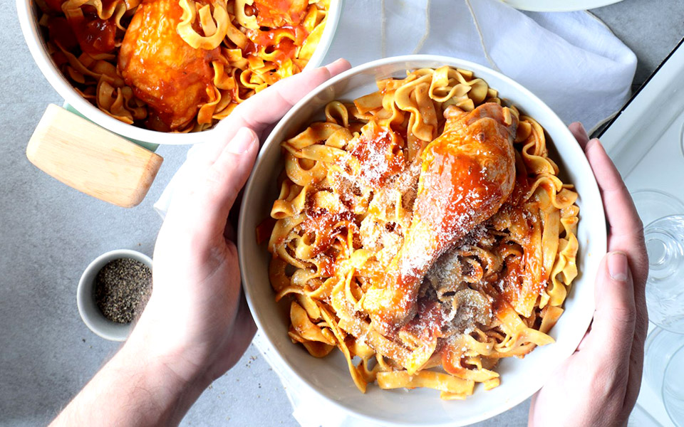 κοτόπουλο-με-χυλοπίτες-και-σάλτσα-ντο-2378190