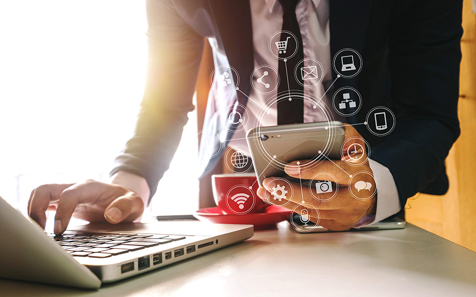 τραπεζικές-συναλλαγές-χωρίς-αναμονή-2376569