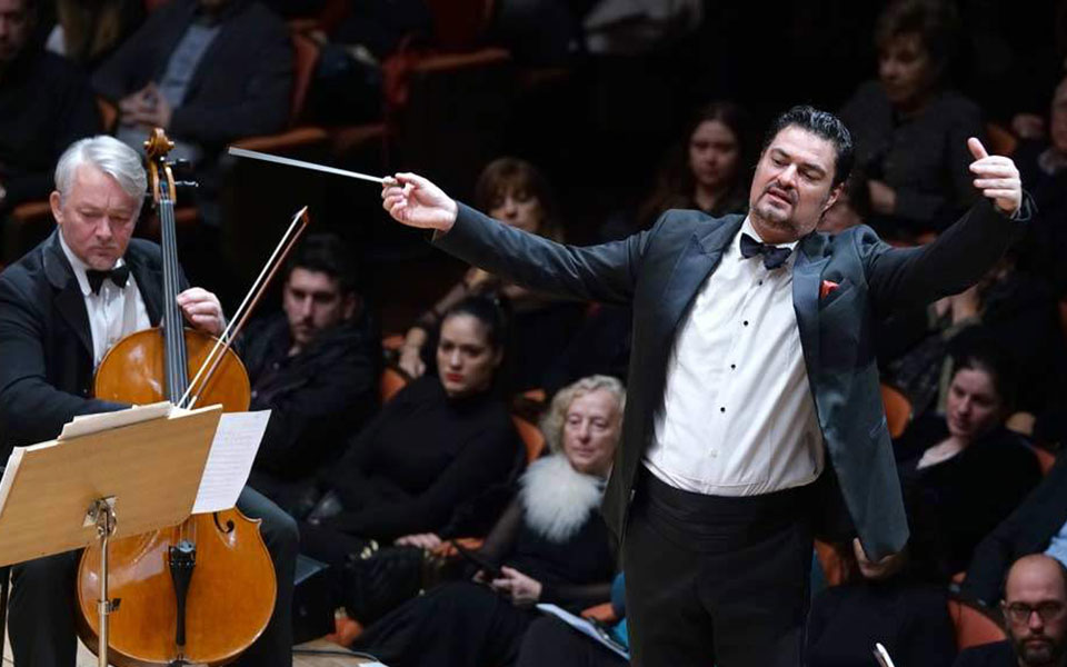 ο-γιώργος-πέτρου-στην-ερτ-2381351