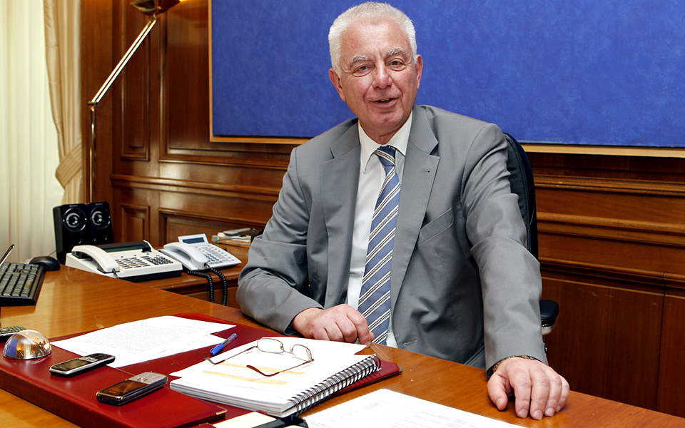 παν-πικραμμένος-στην-κ-ευκαιρία-να-α-2381887