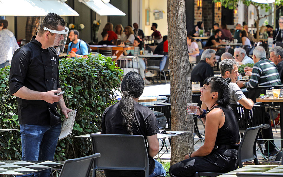 κορωνοϊός-kρίσιμες-οι-επόμενες-δέκα-ημ-2382504