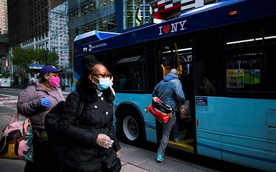 κορωνοϊός-μη-ασφαλείς-επισκέπτες-γ-2385722