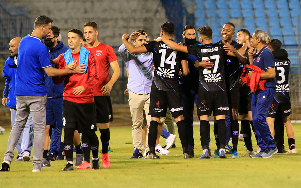 ποδόσφαιρο-υπάρχει-ζωή-στην-πλατεία-2384363