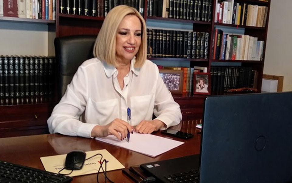 σκληρό-ροκ-κιναλ-κατά-συριζα-και-κυβ-2385165