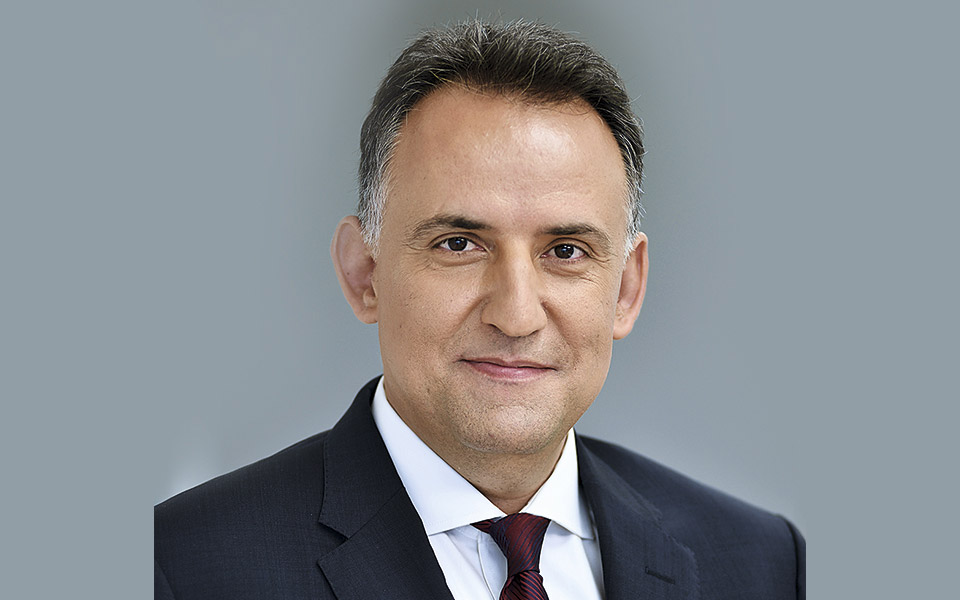 γιάννης-παπαχρήστου-σε-κάθε-ερώτηση-σ-2385664