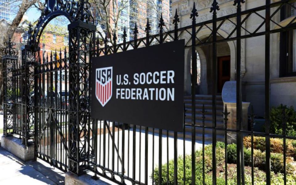 ομοσπονδία-ποδοσφαίρου-των-ηπα-θα-επι-2382461