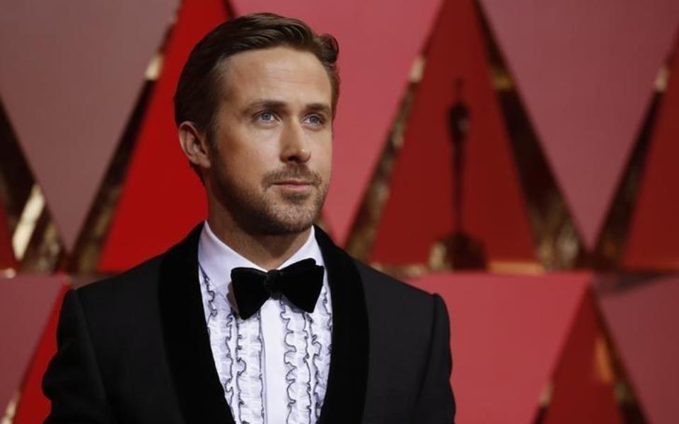 ο-ράιαν-γκόσλινγκ-θα-υποδυθεί-τον-επόμ-2384722