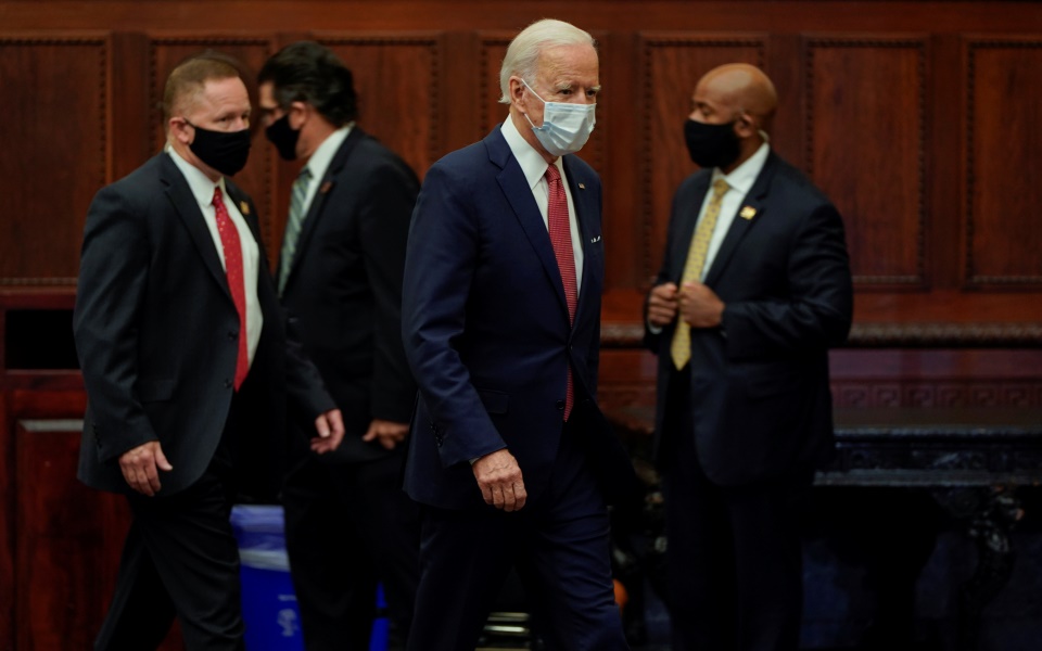 εκτοξεύτηκαν-οι-δωρεές-στον-προεκλογ-2381612