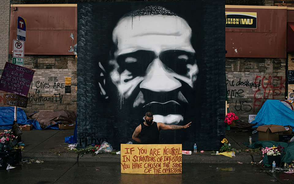 ο-τζορτζ-φλόιντ-μέσα-από-τα-λόγια-των-δι-2381338