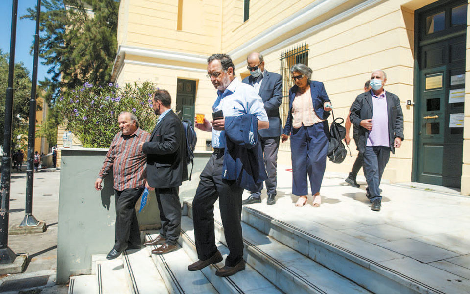 βρήκαν-τον-μιωνή-τους-2384665