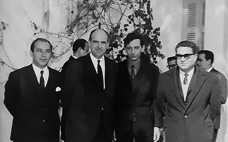 ζωή-γεμάτη-ρωγμές-ευθύνες-χαρές-2382709