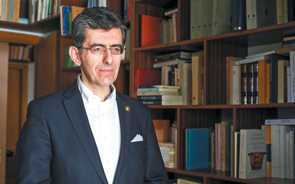 βασίλειος-βερτουδάκης-στην-κ-ενα-μ-2382732