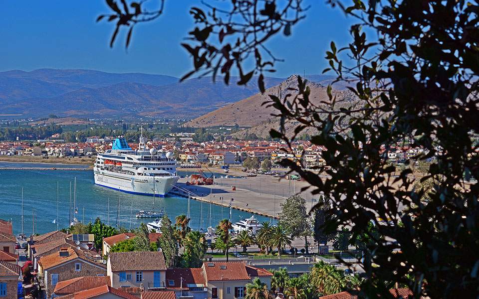 royal-caribbean-cruises-αναστολή-κρουαζιέρων-μέχρι-15-σεπτ-2384487