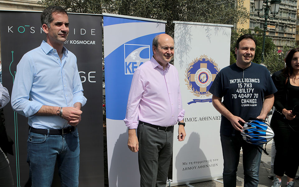 την-κατασκευή-δύο-νέων-μεγάλων-ποδηλα-2381369