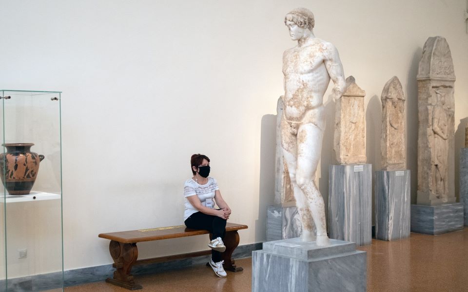 δεκαεννέα-ακόμη-κρούσματα-της-covid-19-στη-χώ-2384115