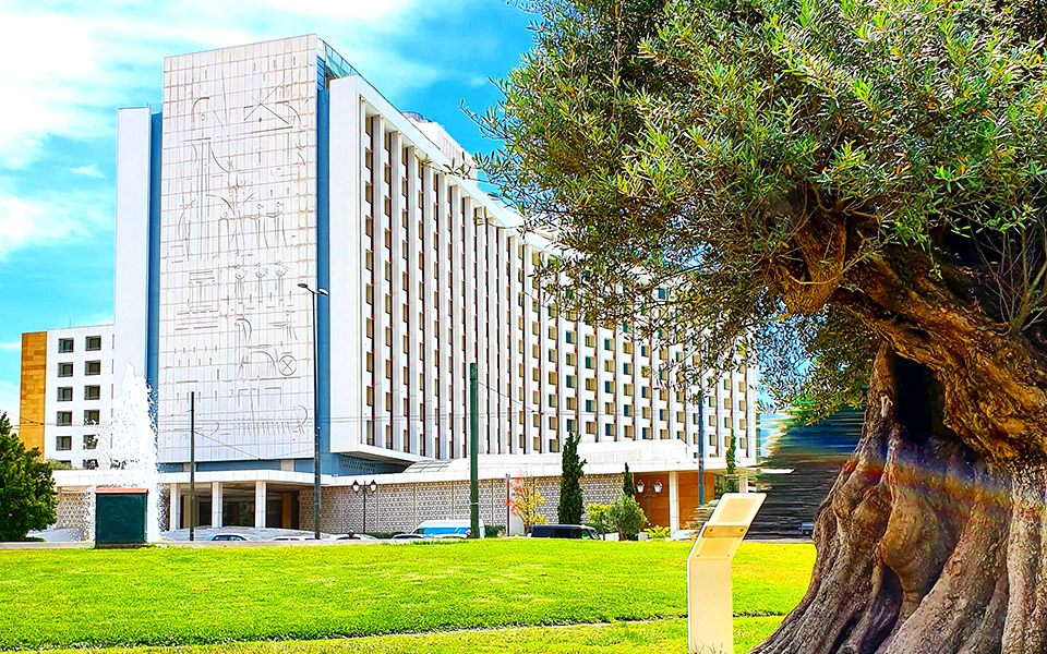το-hilton-αθηνών-ανοίγει-την-1η-ιουλίου-2384476