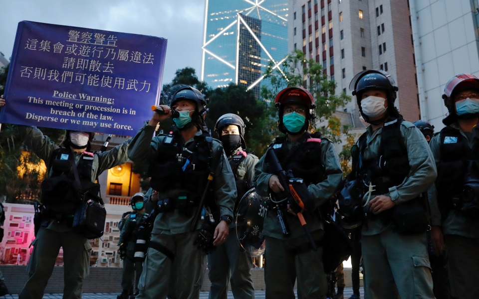 το-κινεζικό-κοινοβούλιο-ενέκρινε-τον-2385509