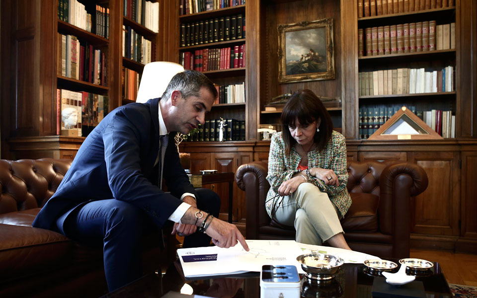 συνάντηση-πτδ-με-κώστα-μπακογιάννη-γι-2382585