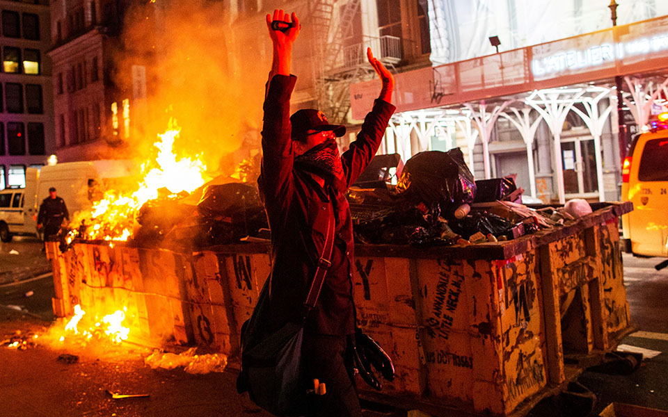 ηπα-λεηλασίες-επεισόδια-και-απαγόρευ-2380992