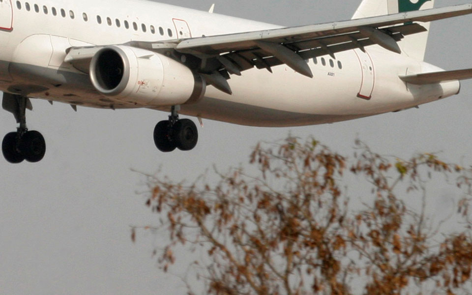 το-πακιστάν-καθηλώνει-262-πιλότους-με-2385119