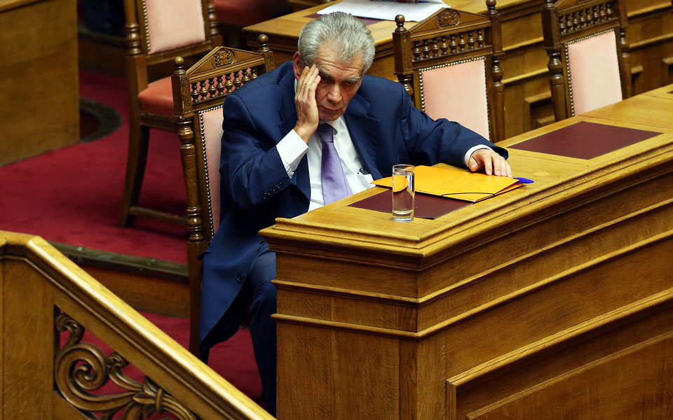 εχει-δική-του-ατζέντα-κάποιοι-βγάζου-2384348