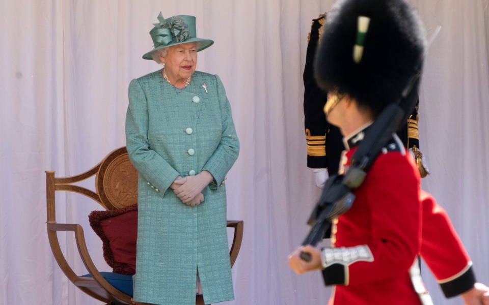 μοναχικά-τα-φετινά-επίσημα-γενέθλια-τ-2382954