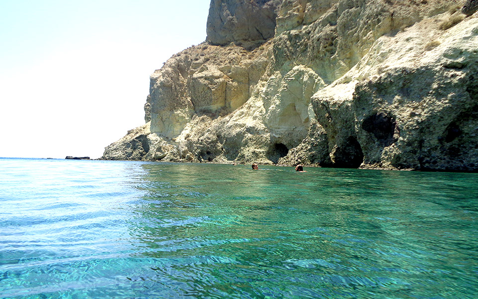 οι-αναγνώστες-ταξιδεύουν-σαντορίνη-2381227