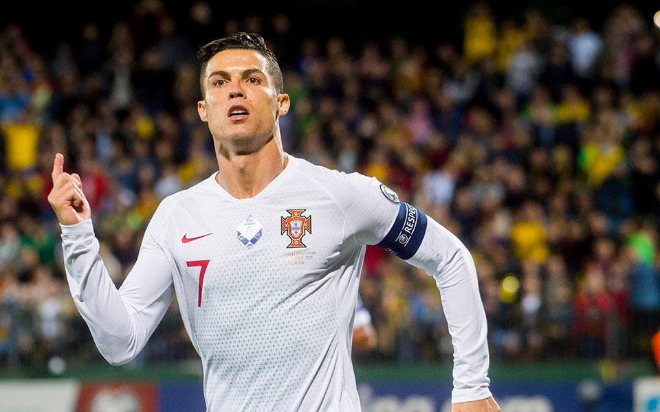 ο-ρονάλντο-πρώτος-δισεκατομμυριούχο-2381941