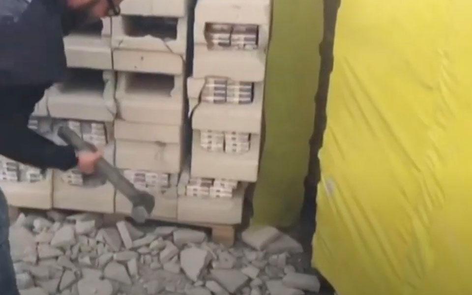 ελληνική-πρωτιά-στα-παράνομα-τσιγάρα-2385328