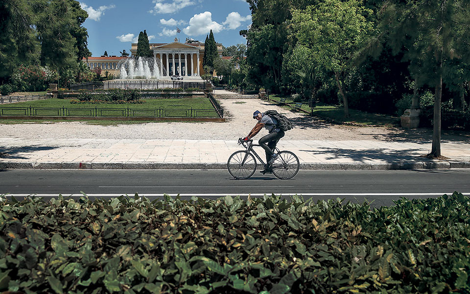 η-αθήνα-πατάει-πετάλι-2384502