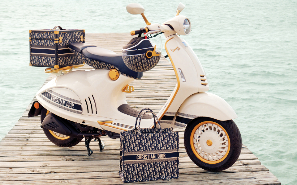 νέα-vespa-946-christian-dior-2383403