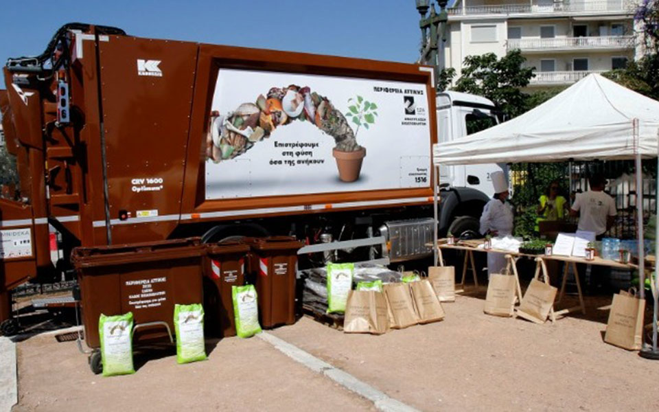 στην-ακτή-αλίμου-το-πρώτο-και-μοναδικό-2381871