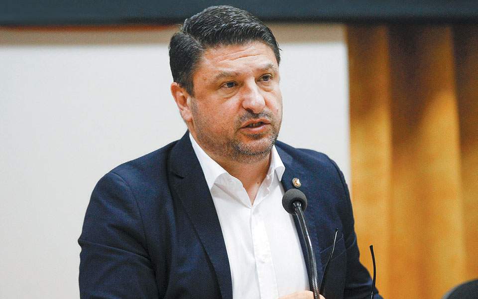 ν-χαρδαλιάς-τα-αεροδρόμια-ανοίγουν-με-2385415