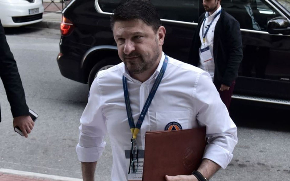 αυτοψία-ν-χαρδαλιά-σε-περιφερειακά-αε-2385017