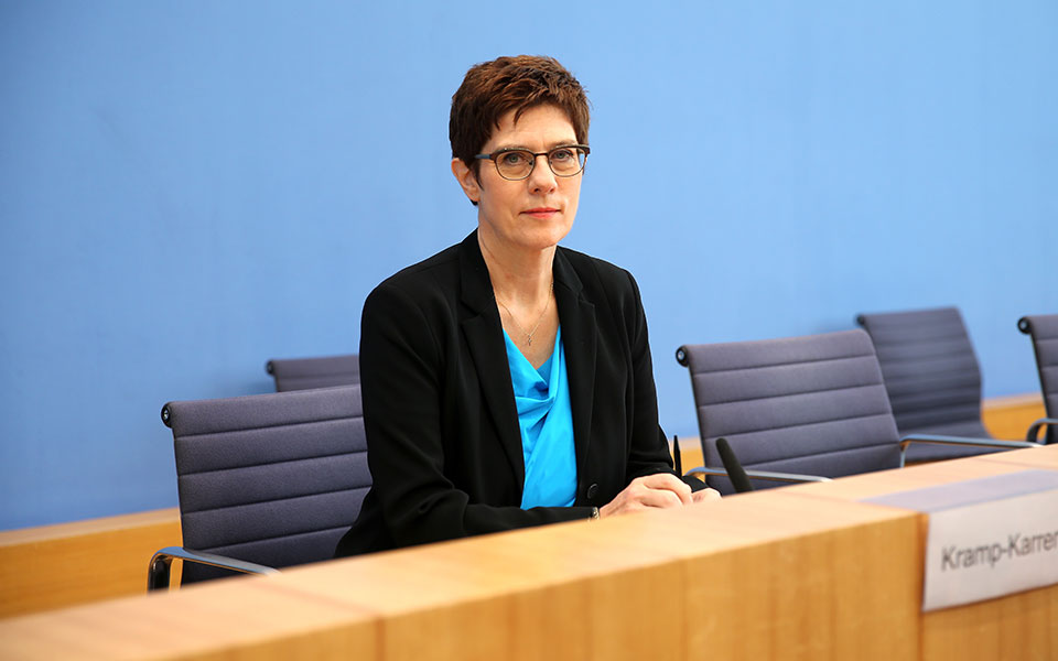 αυστηρά-μηνύματα-προς-την-αγκυρα-2386186