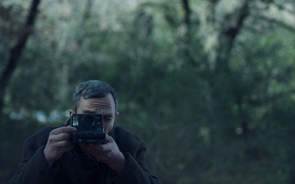 μόστρα-με-απουσίες-αλλά-και-ελλάδα-2390435