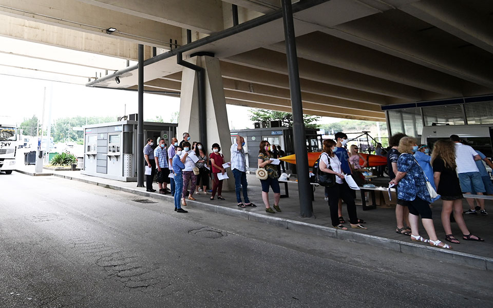 πιο-αυστηρά-μέτρα-πιο-ανοιχτά-σύνορα-2387900