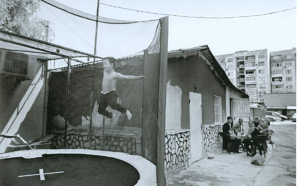 με-το-βλέμμα-στραμμένο-στα-βαλκάνια-2388176