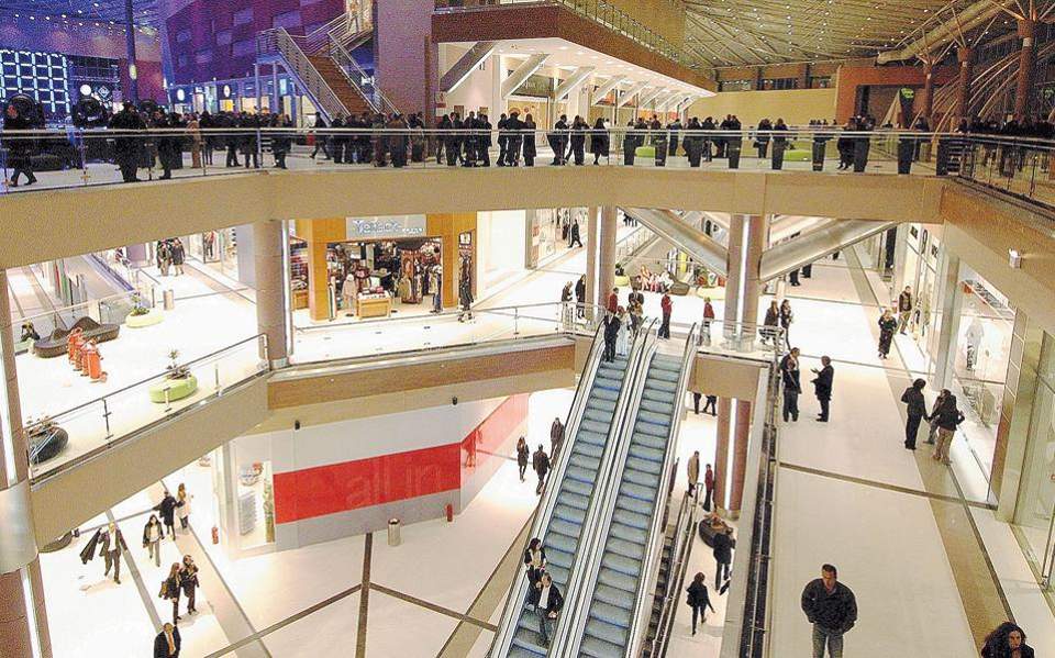 χάνουν-τη-λάμψη-τους-τα-μεγάλα-εμπορικ-2390671