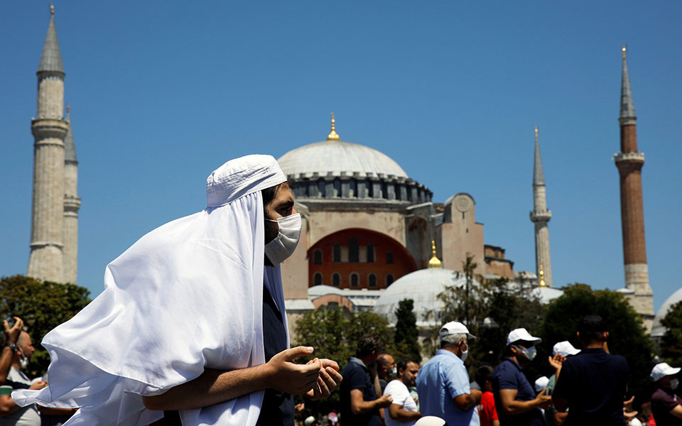 η-ιταλική-επιτροπή-βυζαντινών-σπουδώ-2389777