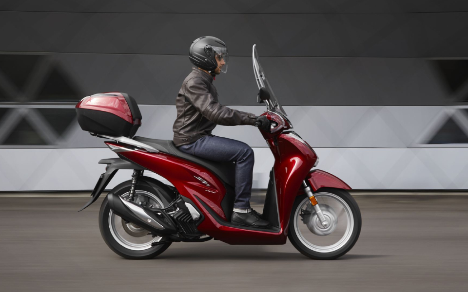 νέο-honda-sh150i-2389474