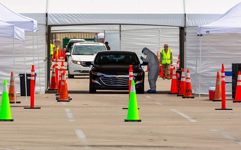ηπα-κορωνοϊός-δεύτερη-συνεχόμενη-ημέ-2389861