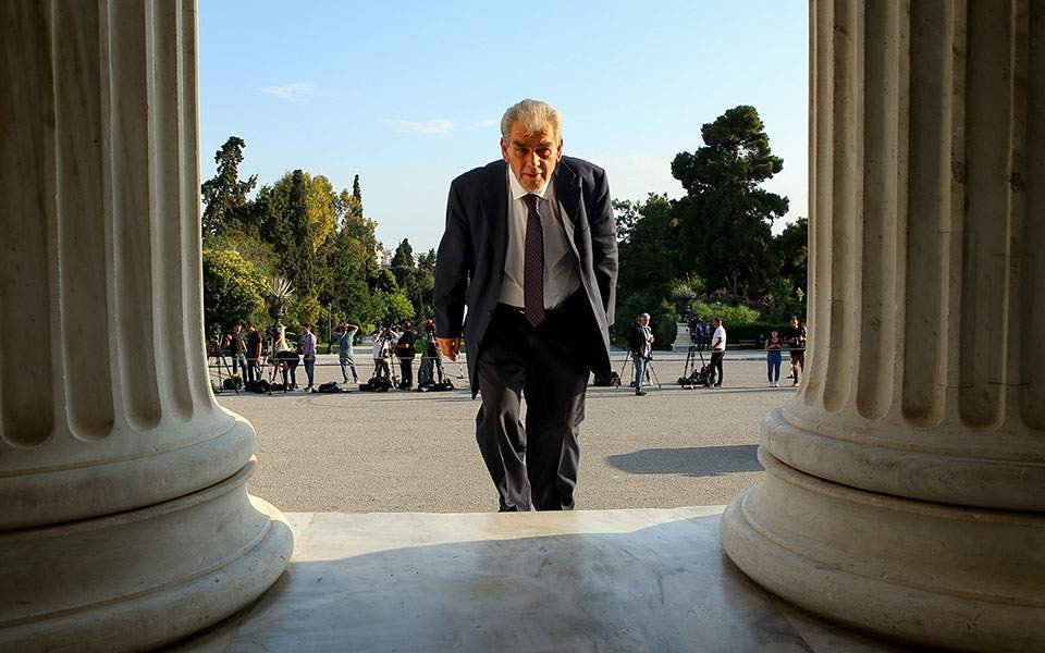 βουλή-την-τετάρτη-αποφασίζει-η-ολομέλ-2388441