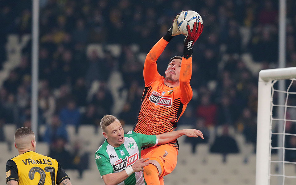 ο-μπάρκας-φέρνει-εξελίξεις-στην-αεκ-2390384