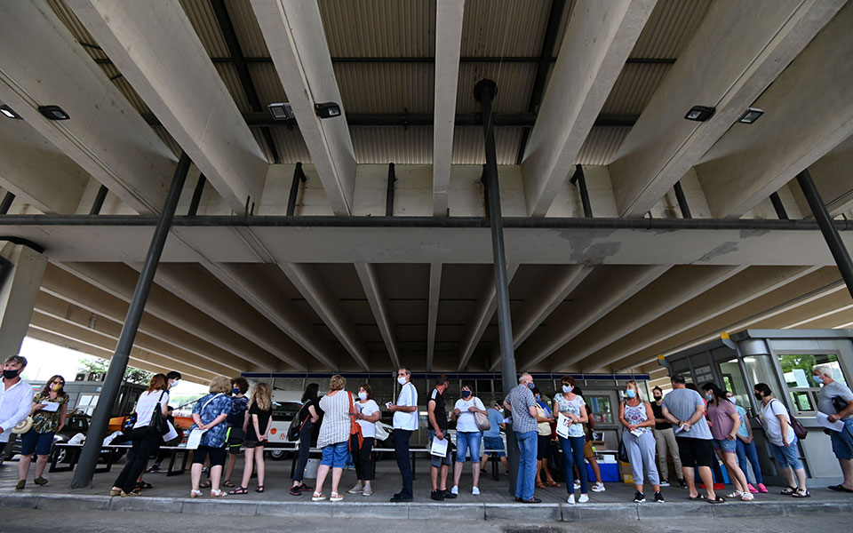 χτυπάμε-καμπάνα-κινδύνου-όχι-καμπαν-2387352