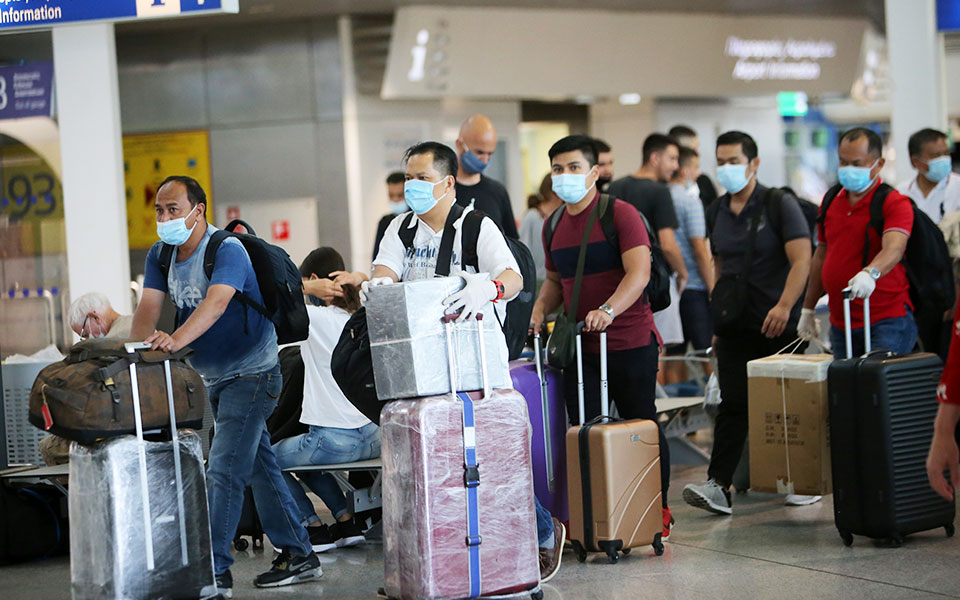 κορωνοϊός-στην-αττική-ένα-στα-έξι-κρού-2389483